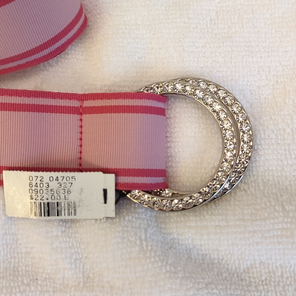 Belt with "jeweled" buckles. - Picture 2 of 2